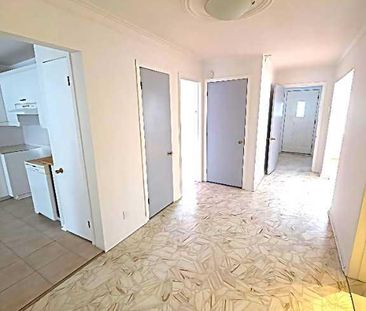 Grand 5 1/2 RDC avec jardin – Anjou – 1800 $ – Métro Radisson - Photo 3