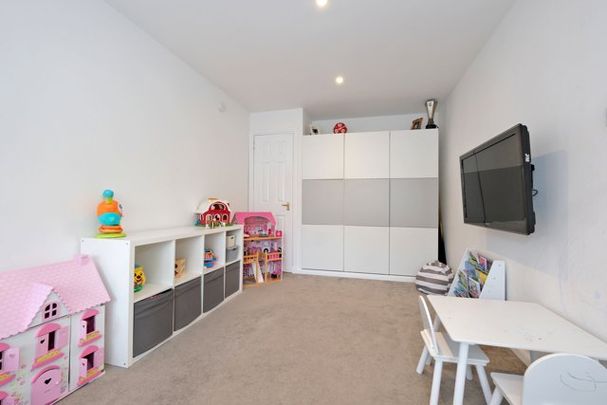 42 Castleview Avenue, AB51 0SA, Inverurie - Photo 1