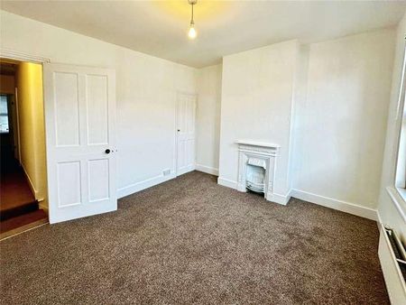 Amherst Road, Reading, Berkshire, RG6 - Photo 5