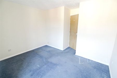 2 bedroom house to rent Twigden Court, Mount Pleasant Road, Luton, LU3 - Photo 3