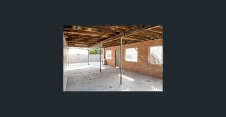 YOUR NEW FAMILY HOME!!! - Photo 3