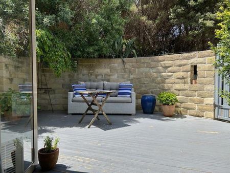 Magical Mediterranean Oasis in central Warkworth - Photo 3