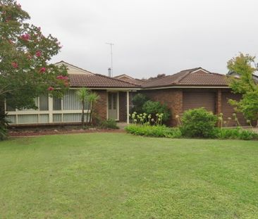 GREAT FAMILY HOME WITH POOL - Photo 1