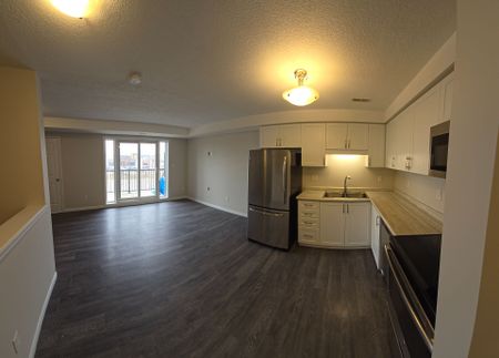 For Lease - 1696 Fischer Hallman Road Unit# B, Kitchener, Ontario - Photo 4