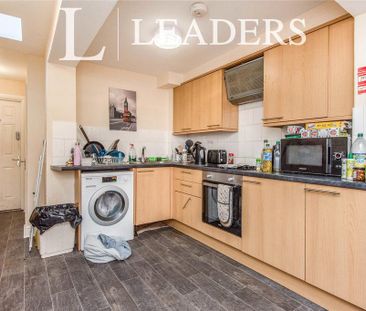 6 bedroom terraced house to rent - Photo 3