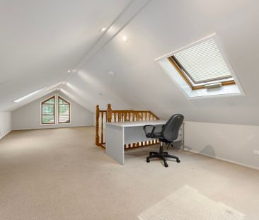 13 Mitchell Street, Bentleigh VIC 3204 - House For Rent | Domain - Photo 1