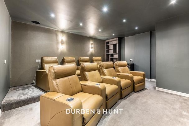 5 bedroom detached house to rent - Photo 1