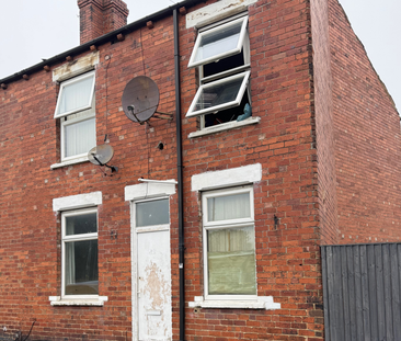 Elder Grove Room 2 - Photo 1