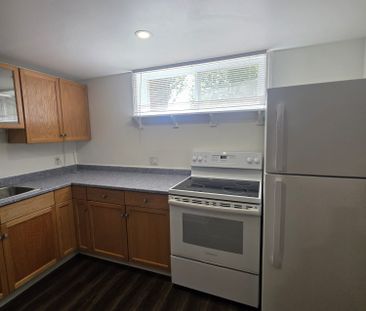 For Lease - 773 May Street Unit# B, Overbrook - Castleheights and A... - Photo 4