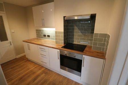 2 Bed Flat, Compton Road, BN1 - Photo 4