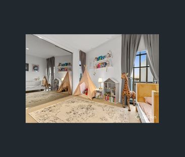 Contemporary Townhouse Steps from the Bay - Photo 4