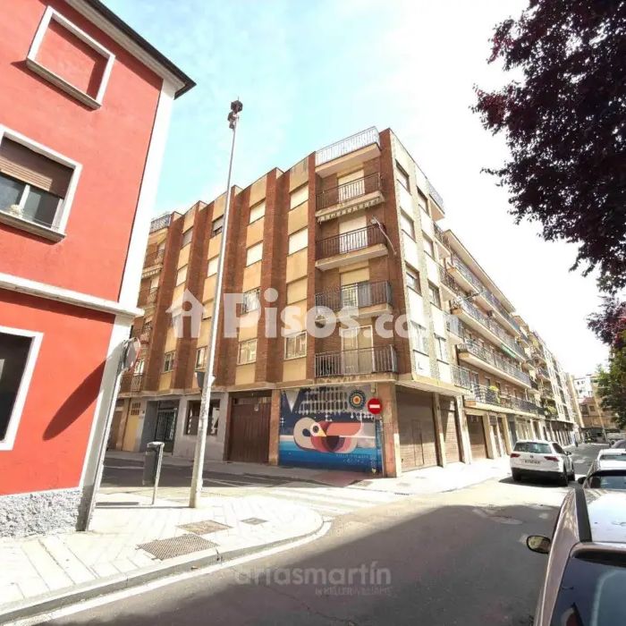 Piso en alquiler en Calle de Juan de Juni, 2 - Photo 1
