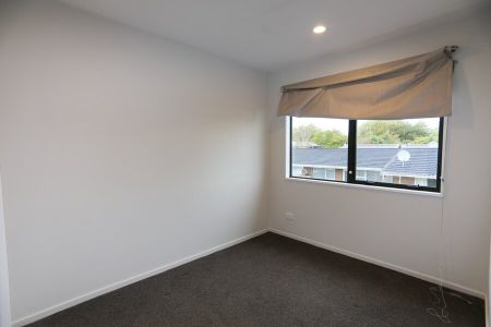 Conveniently Located - Photo 3