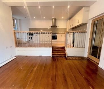 Tudor Gardens, Machen, CAERPHILLY - Photo 1