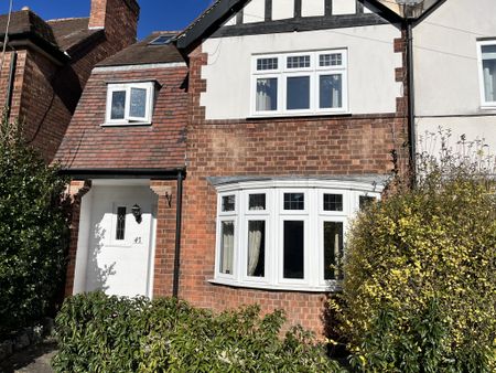 3 bed semi-detached, bright, sunny home in Beeston - Photo 5