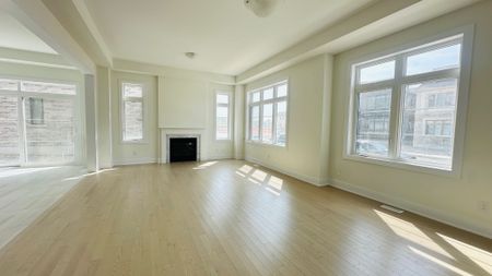 For Lease - 78 Meizhou Avenue, Markham, Ontario - Photo 4