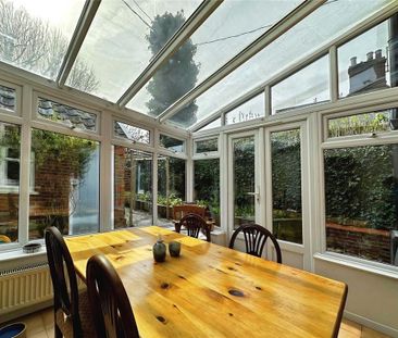 3 bedroom end of terrace house to rent - Photo 1
