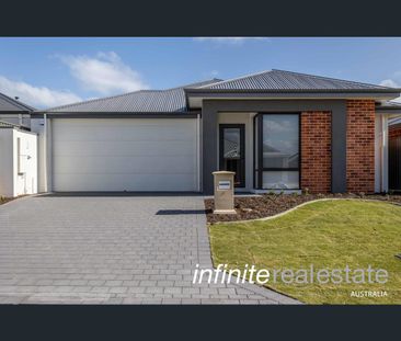 18 Yacht Way, Two Rocks, WA 6037 - Photo 2