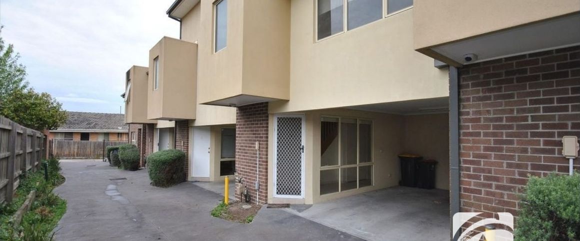 PRIME CENTRAL DANDENONG LIVING - Photo 1