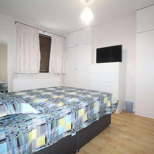 Princes Avenue, Enfield, EN3 - Photo 1