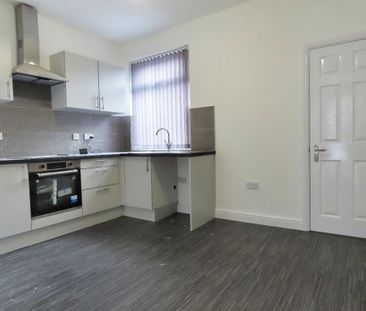 2 bedroom terraced house to rent - Photo 6