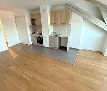 Location Appartement 2 pièces 42m² DOUAI 59500 - Photo 2