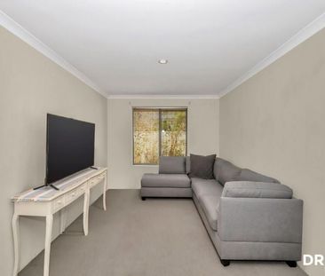 Spacious Family Home in a Quiet Pinjarra Pocket - Photo 2