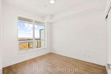 30 Upper Mall Way #1908 - Photo 5