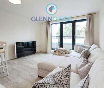 Lansdowne Place, Taplow Station, SL6 - Photo 2