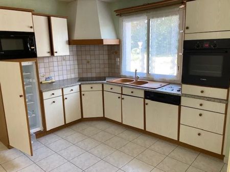 Location Maison 5 pièces 125 m2 à Martigné-Ferchaud - Photo 4