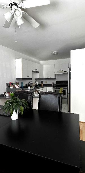 GRAND 3 1/2 à louer style condo 1350 $ Repentigny MAI 2025 - Photo 1