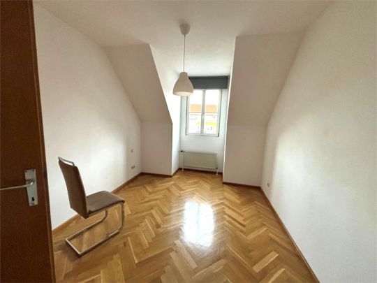 ++WEIZ++ Charmante 2-Zimmer-Wohnung mit extra Küche - Foto 1