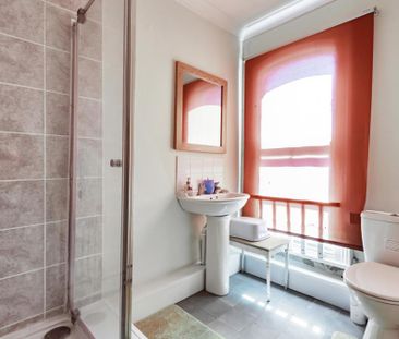 1 bedroom in a house share to rent - Photo 6