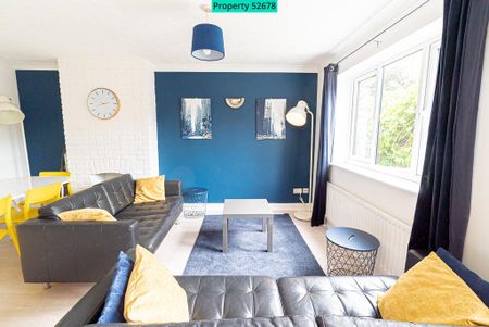 6 bedroom townhouse to rent - Photo 2