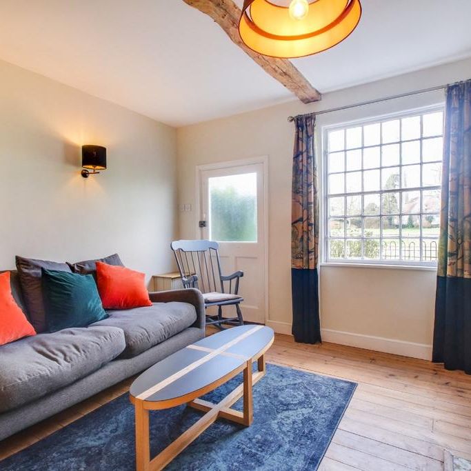 2 bedroom cottage to rent - Photo 1