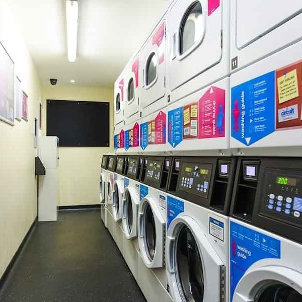 Ensuite Gold - City View - Photo 1