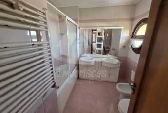 Apartamento T4 em Lisboa