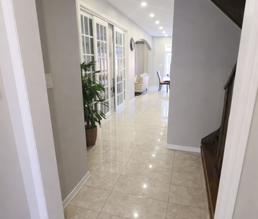 For Lease - 45 Queen Mary Boulevard, Hamilton, Ontario - Photo 4