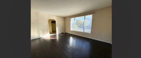 2 bedroom Main Floor Suite Near U of S - Photo 4