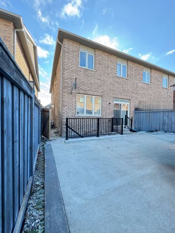 For Lease - 8 Altura Way Unit# Bsmt, Brampton, Ontario - Photo 2