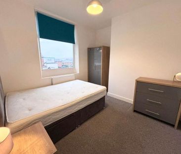 1 bedroom in a house share to rent - Photo 4