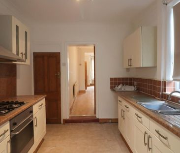 Buxton Avenue, Crewe - Photo 2