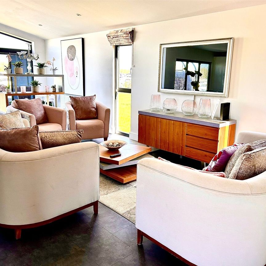 2 bedroom land/development plot to rent - Photo 1