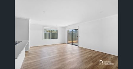 Contemporary Comforts and Modern Living - Photo 3