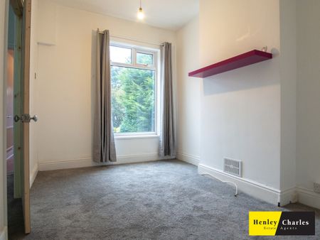 2 Bedroom Mid Terraced House For Rent - Photo 2