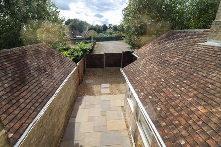 Back Hill, Ely - Photo 2