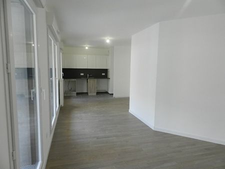 Location Appartement 2 pièces 55m² - Photo 3