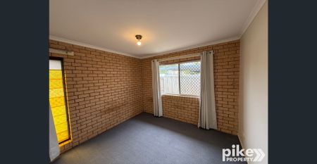 Duplex in a great location! - Photo 2