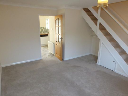 2 bedroom terraced house to rent - Photo 1