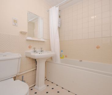 1 bedroom mid terraced house to rent, - Photo 5